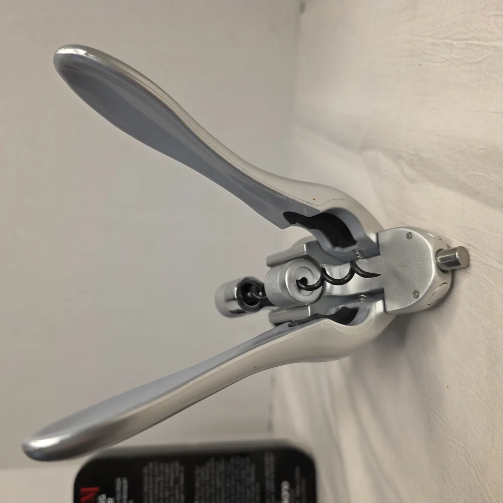 Metrokane Rabbit Corkscrew‎ And Houdini Silver Aerating Pourer Set